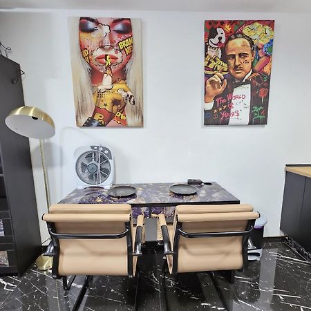 Apartamentos Benidorm Black מראה חיצוני תמונה