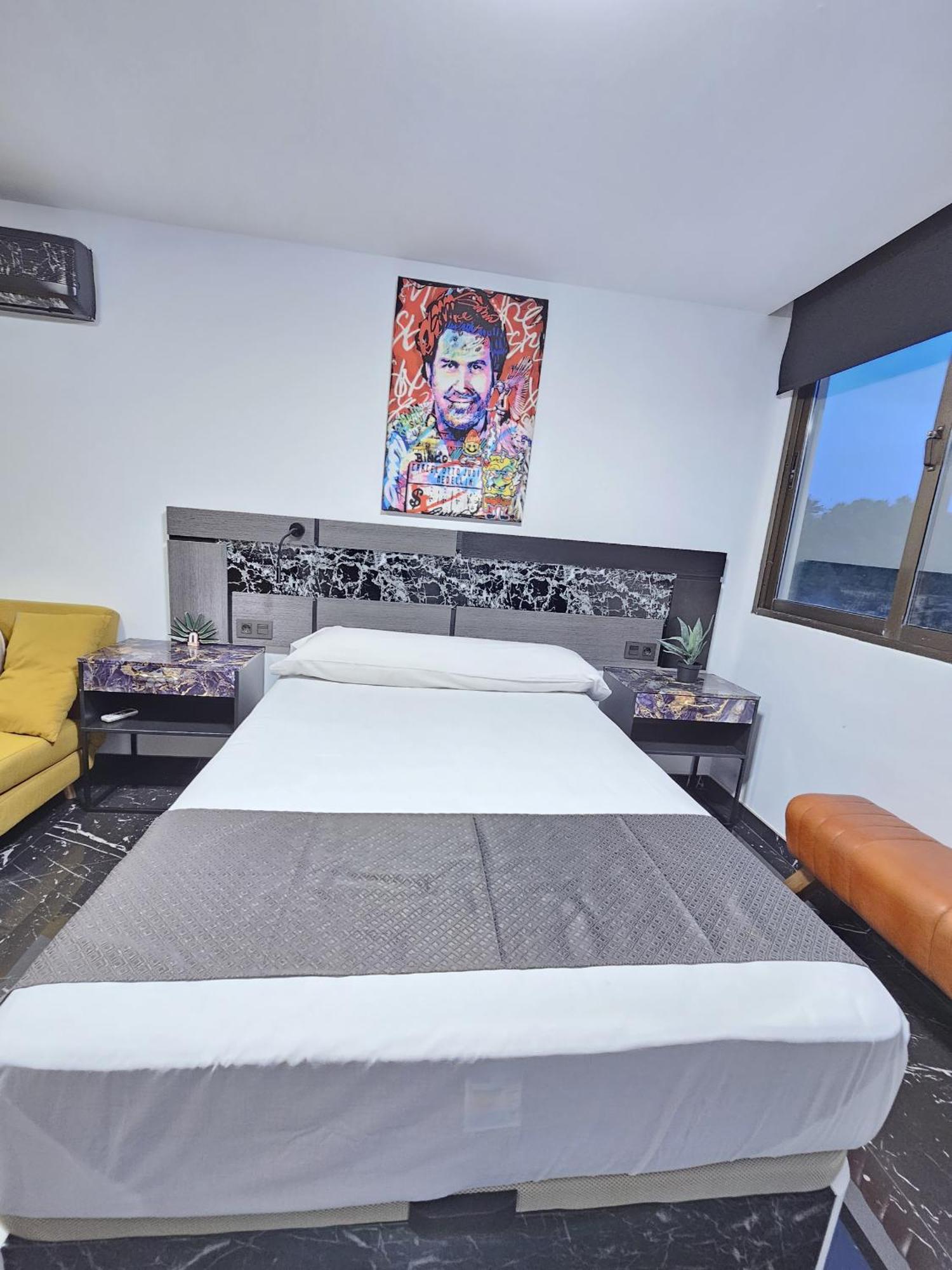 Apartamentos Benidorm Black מראה חיצוני תמונה