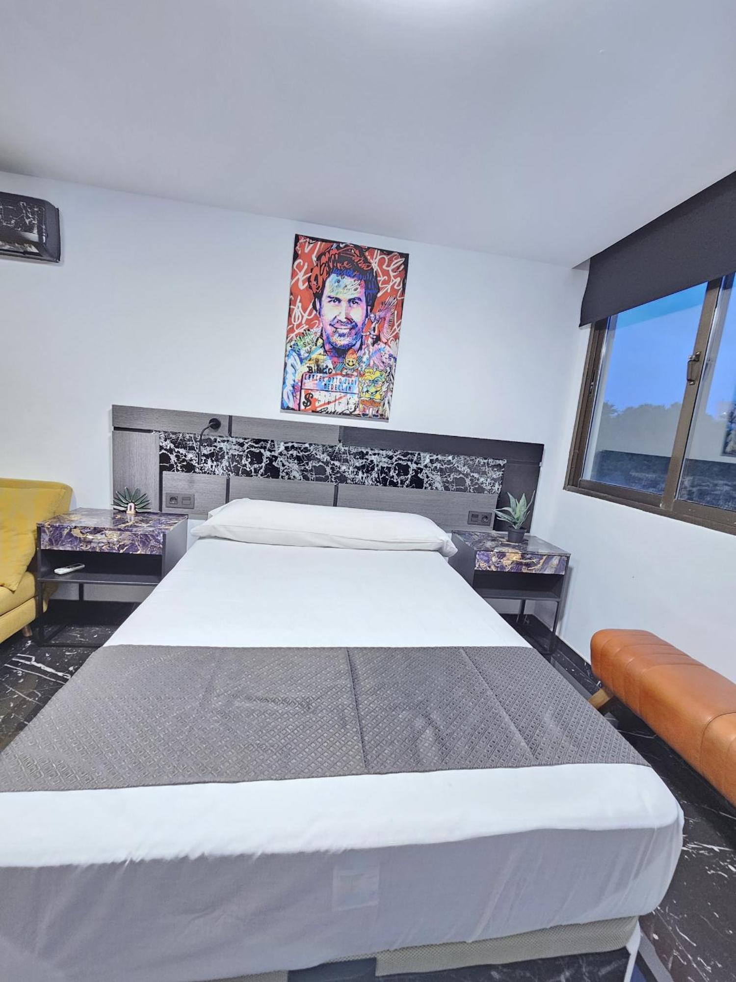 Apartamentos Benidorm Black מראה חיצוני תמונה