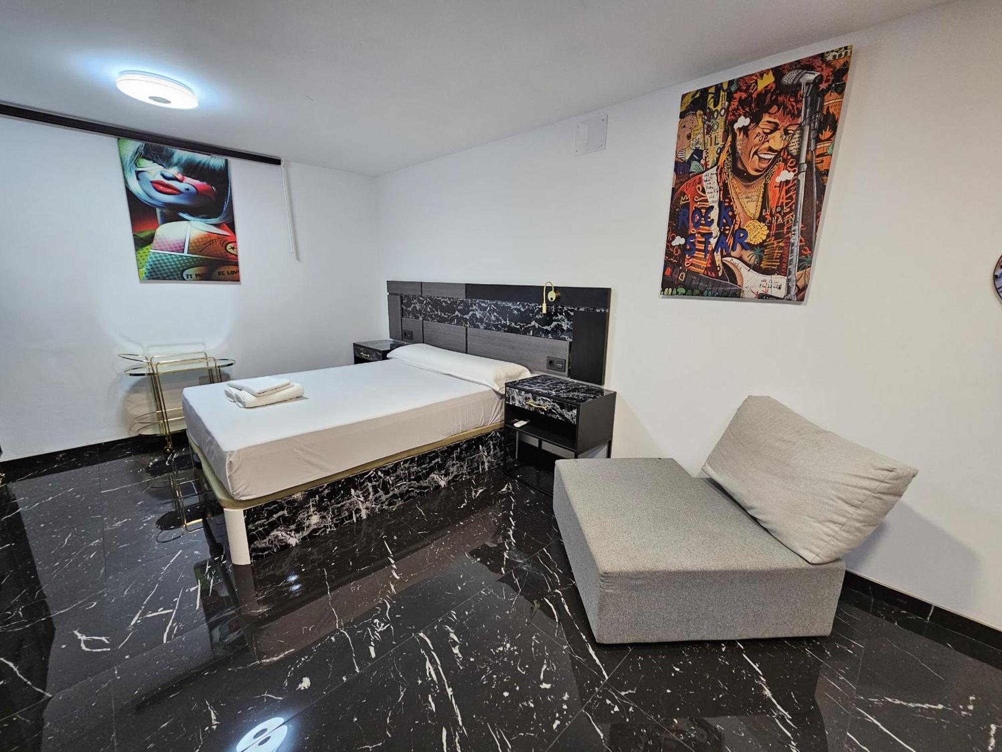 Apartamentos Benidorm Black מראה חיצוני תמונה