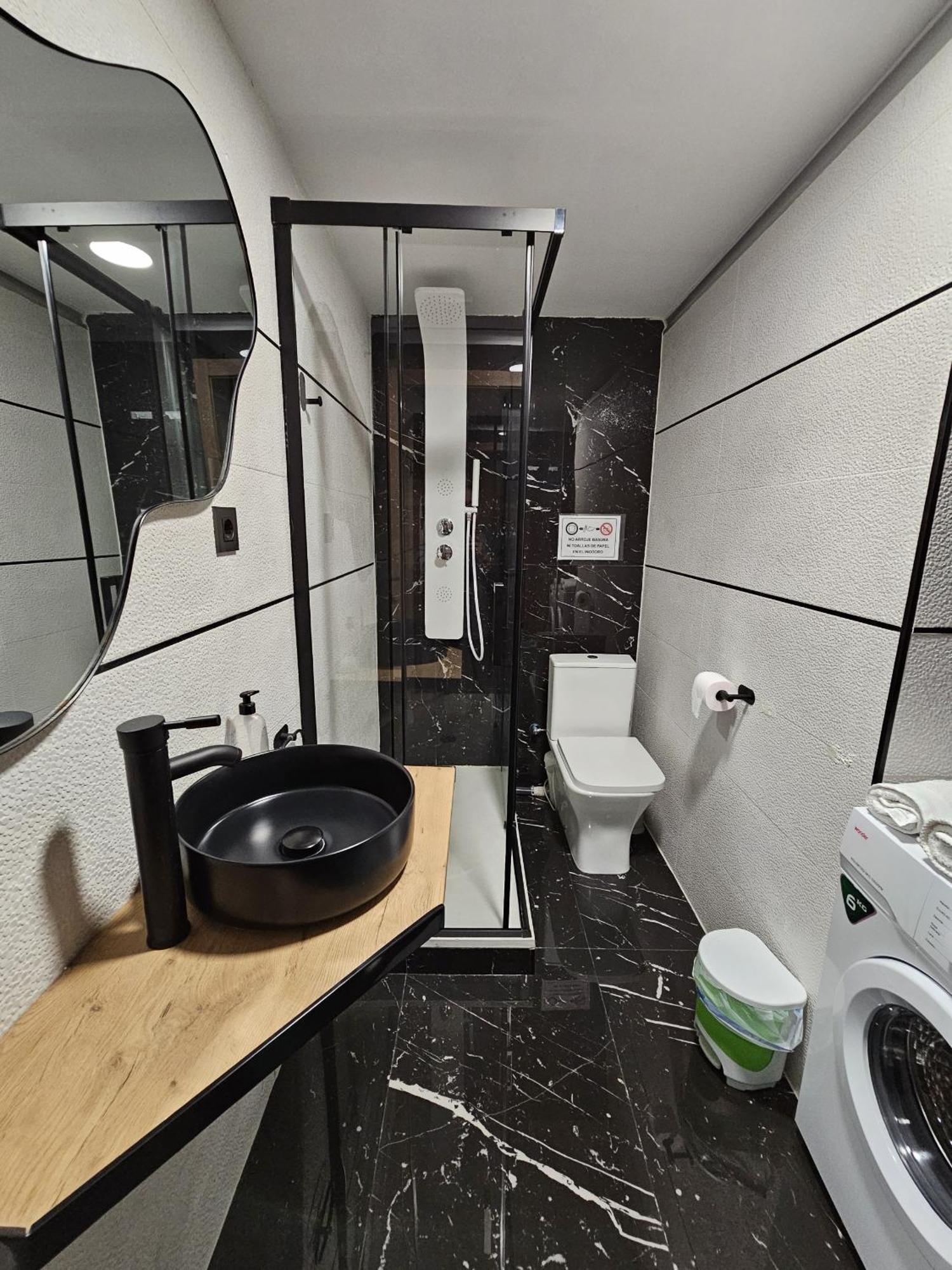 Apartamentos Benidorm Black מראה חיצוני תמונה