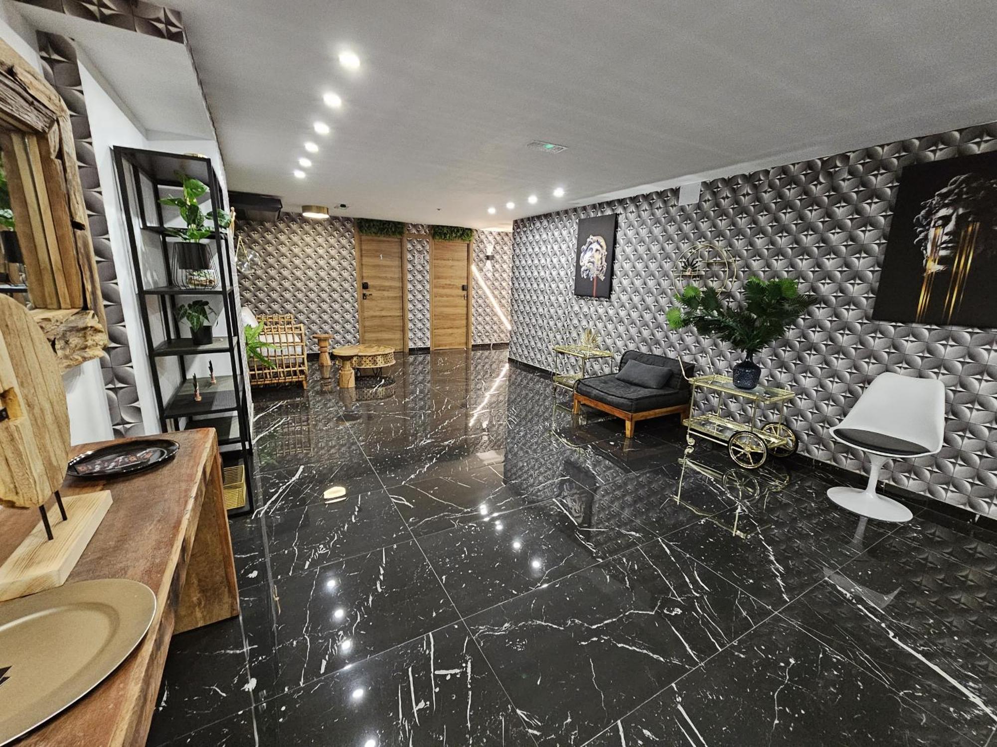Apartamentos Benidorm Black מראה חיצוני תמונה