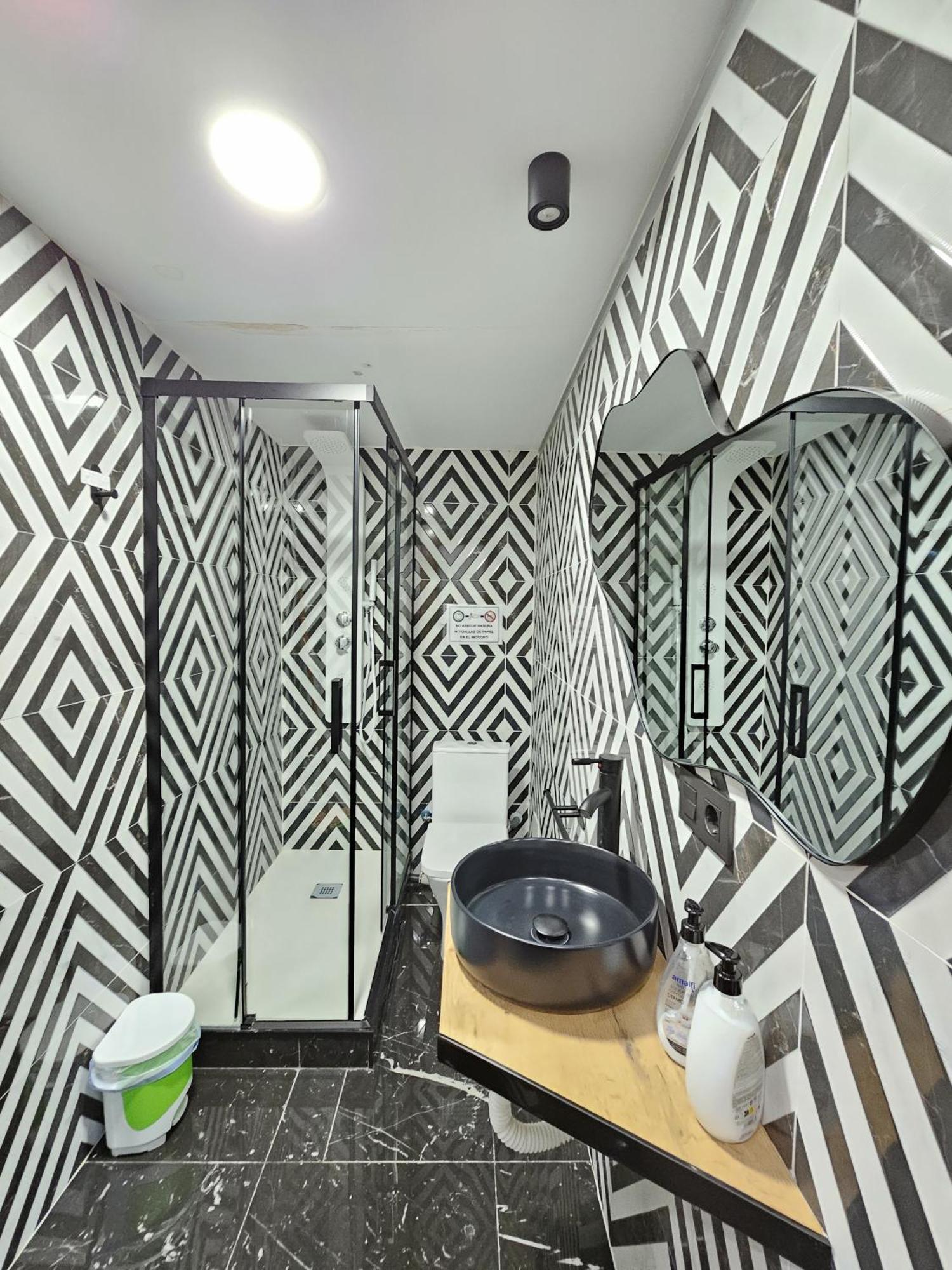 Apartamentos Benidorm Black מראה חיצוני תמונה
