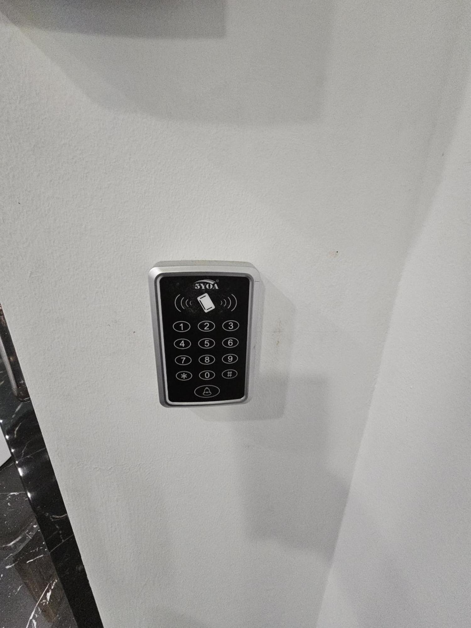 Apartamentos Benidorm Black מראה חיצוני תמונה